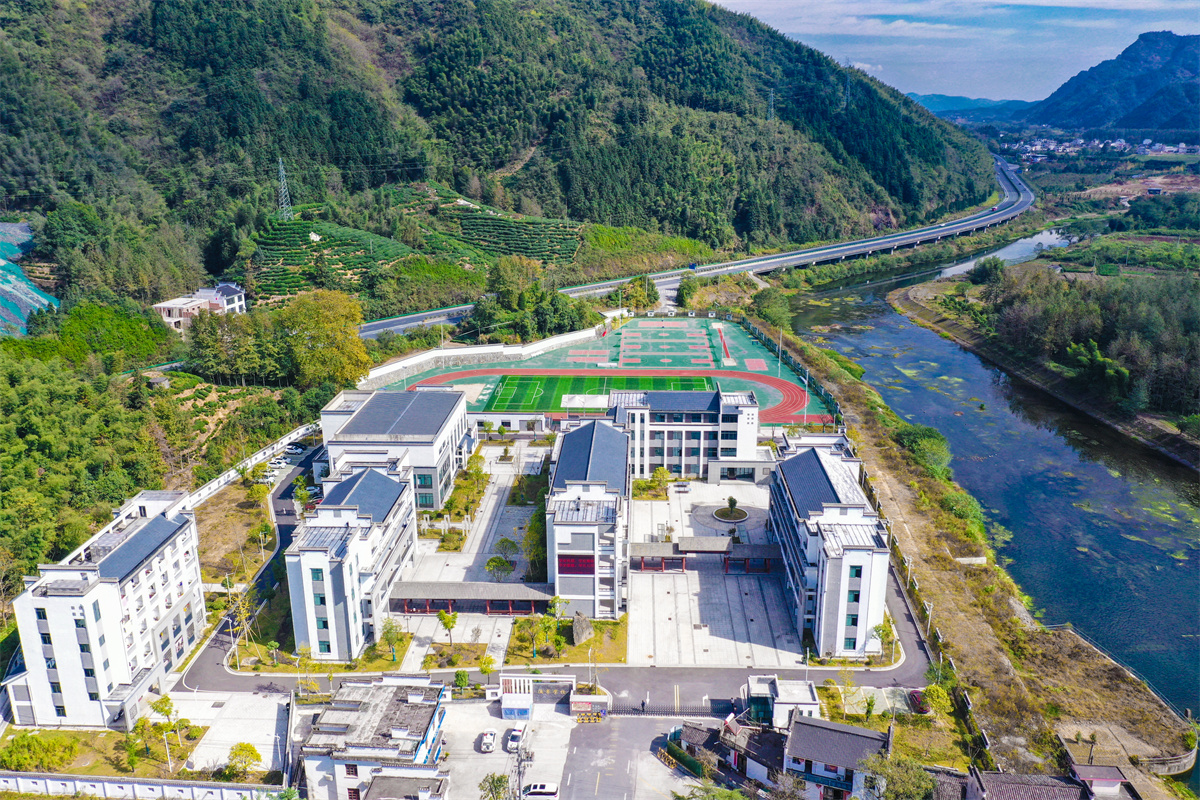 黄山市黟县渔亭学校.jpg