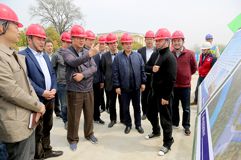 合肥市委常委、经开区工委书记管委会主任杨伟调研华力承建的79中（高刘中学）和经开区人才公寓项目