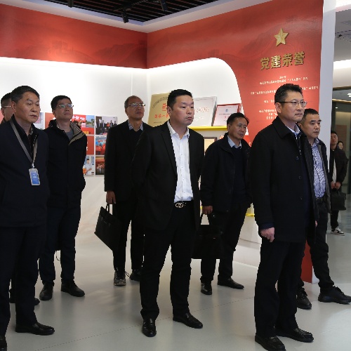 安徽建筑大学党委书记马文革一行莅临华力考察交流并签署校企战略合作协议